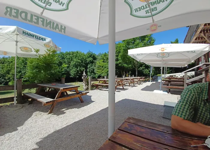 Wanderparadies Apartman Vasdobra